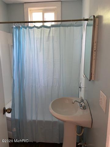 907 54th St, Pullman, MI 49450 photo 7