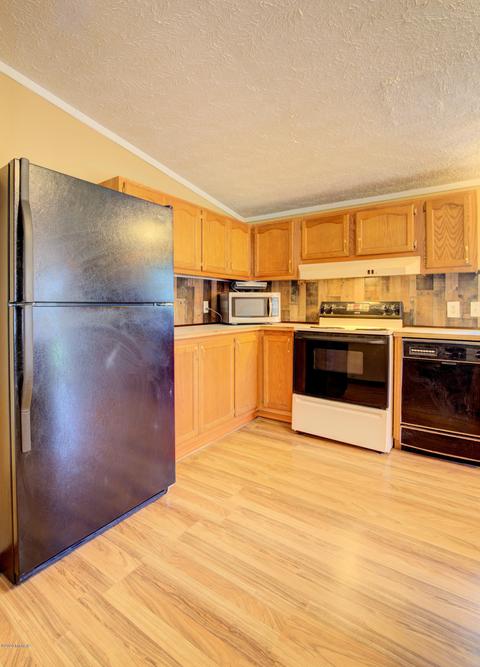 1036 108th Ave, Plainwell, MI 49080 photo 5