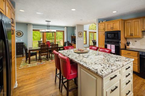 7824 Hawkview Ct, Ada, MI 49301 photo 10