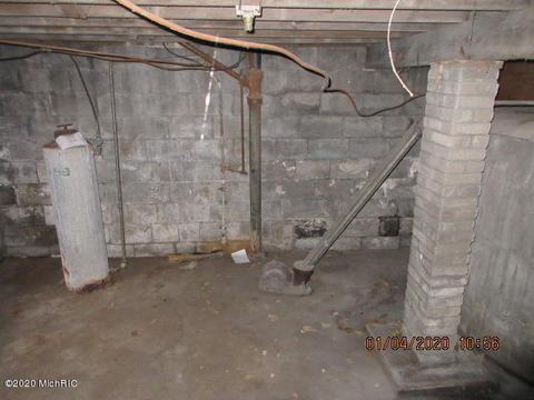 8868 Alpha Dr, Bellevue, MI 49021 photo 12