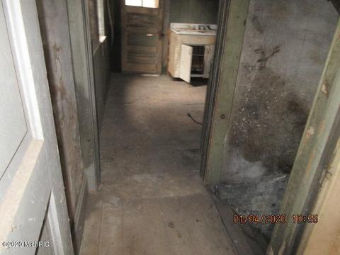 8868 Alpha Dr, Bellevue, MI 49021 photo 6