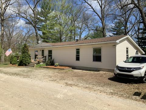 2576 N Gordon Ave, White Cloud, MI 49349 photo 8