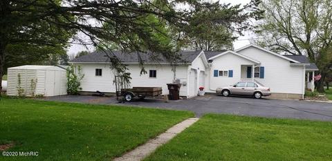 4996 Belding Rd, Belding, MI 48809 photo 2