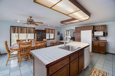 109 Featherbone Ave, Three Oaks, MI 49128 photo 10