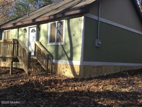 8948 E Barx Rd, Chase, MI 49623 photo 13