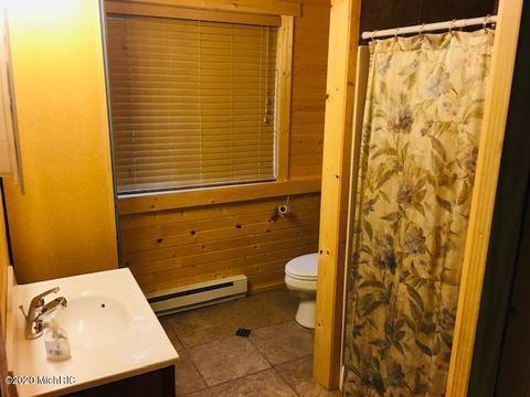 8948 E Barx Rd, Chase, MI 49623 photo 5