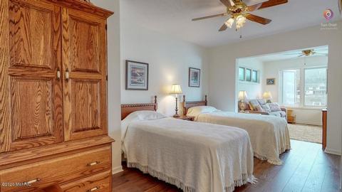 348 Mariners Cove Ct #33 C, Douglas, MI 49406 photo 16