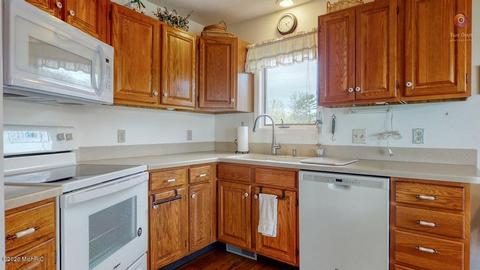 348 Mariners Cove Ct #33 C, Douglas, MI 49406 photo 6