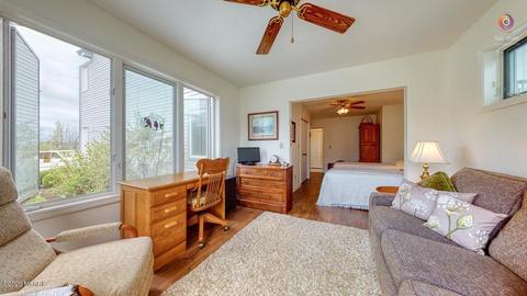348 Mariners Cove Ct #33 C, Douglas, MI 49406 photo 17