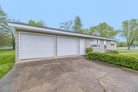 436 Tenth Ave, Three Rivers, MI 49093 photo 3