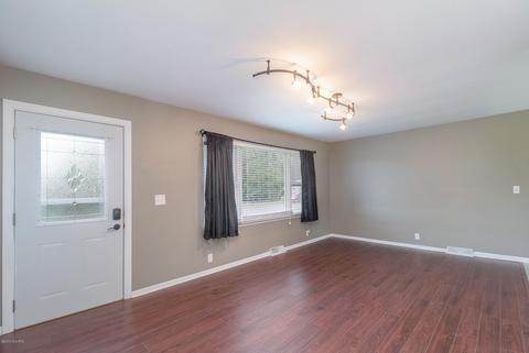 436 Tenth Ave, Three Rivers, MI 49093 photo 6