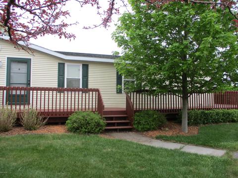 3353 Mariners Ln, Arcadia, MI 49613 photo 3