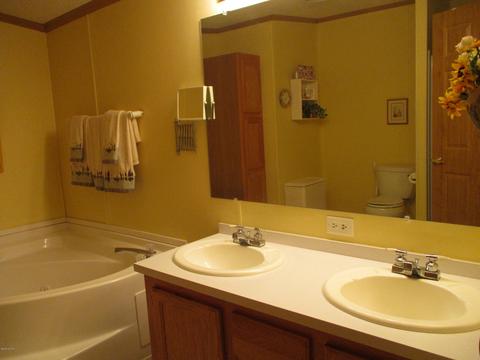 3353 Mariners Ln, Arcadia, MI 49613 photo 24