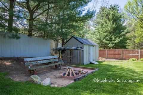 1982 Red Pine Ln, Dorr, MI 49323 photo 39