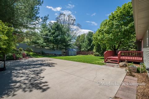 1982 Red Pine Ln, Dorr, MI 49323 photo 35
