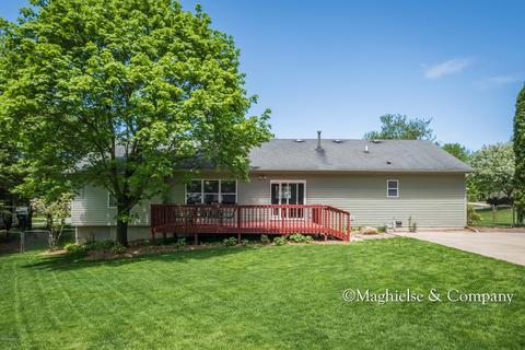 1982 Red Pine Ln, Dorr, MI 49323 photo 40