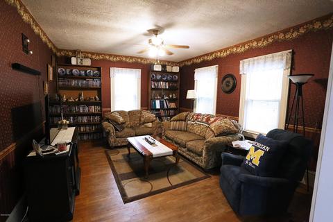 745 White Pigeon St, Constantine, MI 49042 photo 8