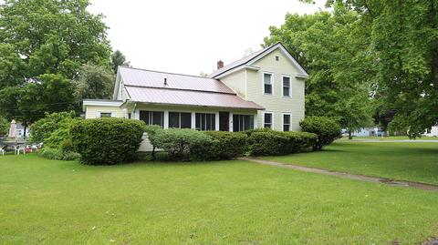745 White Pigeon St, Constantine, MI 49042 photo 1