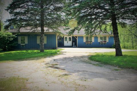 9580 Fulton St E, Ada, MI 49301 photo 1