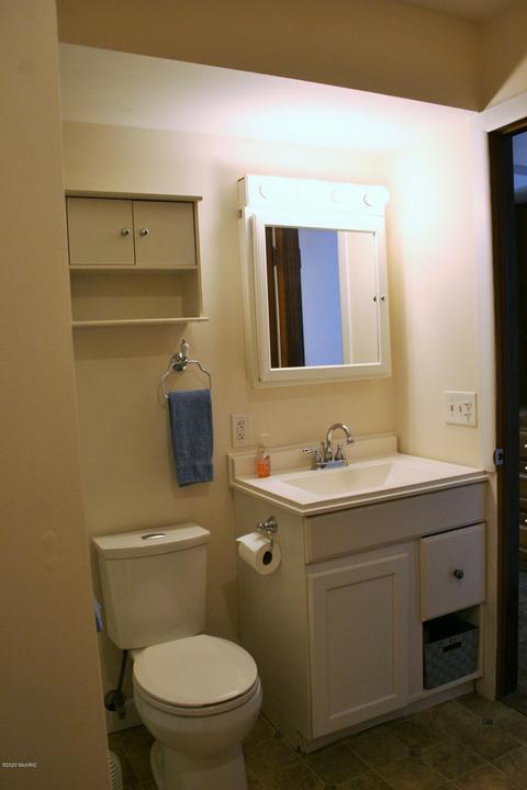 9580 Fulton St E, Ada, MI 49301 photo 7