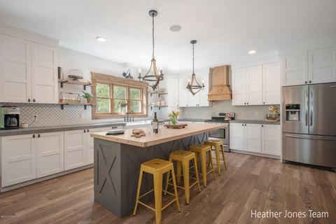 8872 E Spencer Rd, Crystal, MI 48818 photo 9