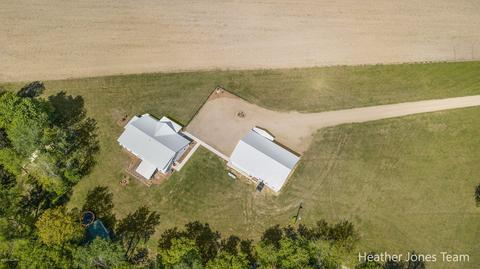 8872 E Spencer Rd, Crystal, MI 48818 photo 59