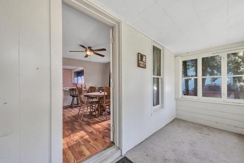 230 W North St, Ithaca, MI 48847 photo 6