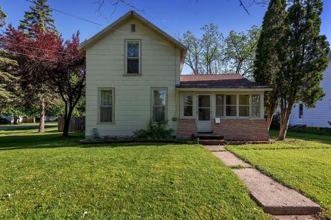 230 W North St, Ithaca, MI 48847 photo 3