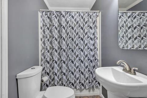230 W North St, Ithaca, MI 48847 photo 23