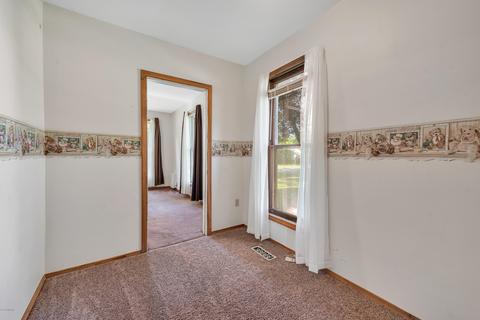 230 W North St, Ithaca, MI 48847 photo 20