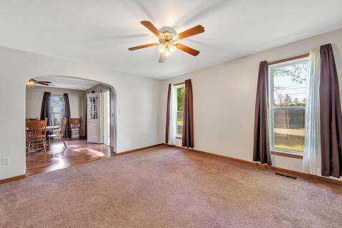 230 W North St, Ithaca, MI 48847 photo 10