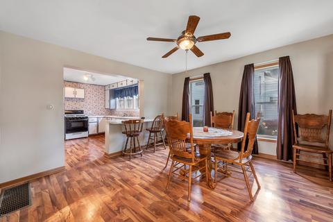 230 W North St, Ithaca, MI 48847 photo 11