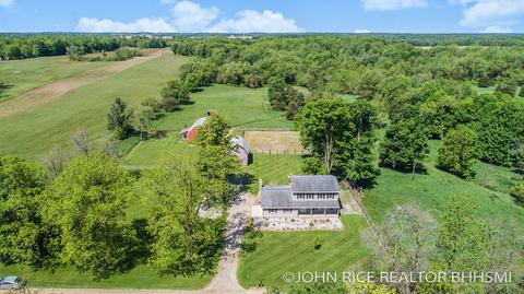 6752 Jackson Rd, Saranac, MI 48881 photo 2
