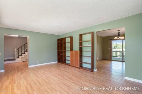 6752 Jackson Rd, Saranac, MI 48881 photo 18