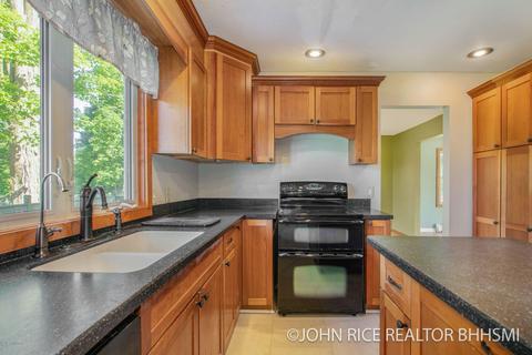 6752 Jackson Rd, Saranac, MI 48881 photo 13