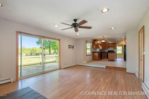 6752 Jackson Rd, Saranac, MI 48881 photo 10