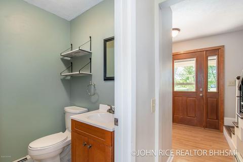 6752 Jackson Rd, Saranac, MI 48881 photo 14