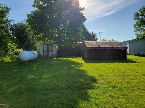 9913 Button Rd, Belding, MI 48809 photo 3