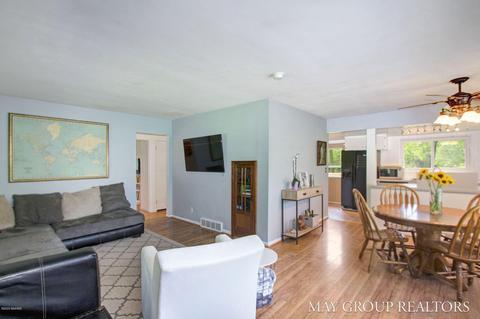 7536 Knapp St NE, Ada, MI 49301 photo 5
