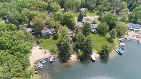 155 S Lake Doster Dr, Plainwell, MI 49080 photo 95