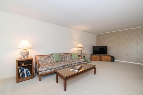 155 S Lake Doster Dr, Plainwell, MI 49080 photo 7