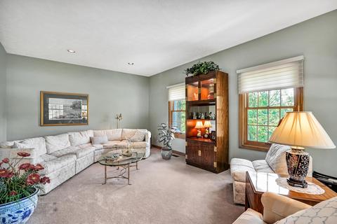 710 Pendleton Dr NE, Comstock Park, MI 49321 photo 15