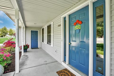 710 Pendleton Dr NE, Comstock Park, MI 49321 photo 5