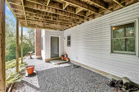 710 Pendleton Dr NE, Comstock Park, MI 49321 photo 28