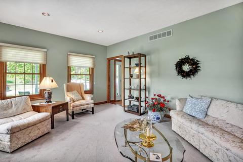 710 Pendleton Dr NE, Comstock Park, MI 49321 photo 8
