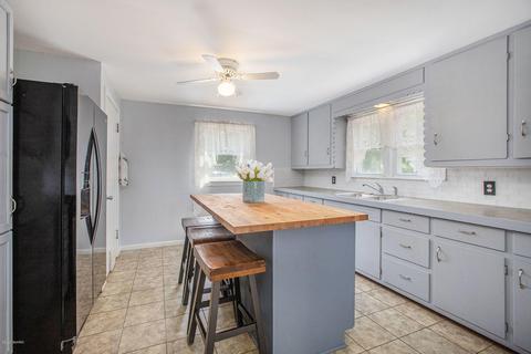985 Miller Rd, Plainwell, MI 49080 photo 4
