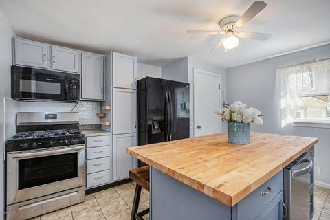 985 Miller Rd, Plainwell, MI 49080 photo 5