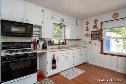 180 S Center St, Lowell, MI 49331 photo 11