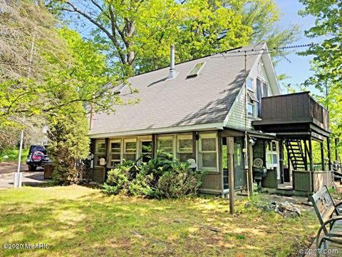 5686 N Utter Dr, Irons, MI 49644 photo 1