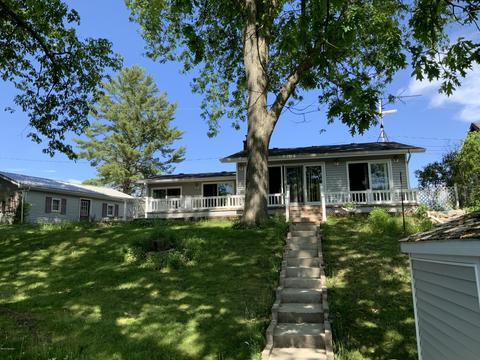 4805 River St, Newaygo, MI 49337 photo 1